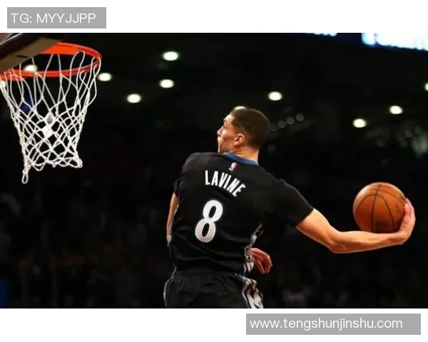 扎克拉文如何在NBA赛场上展现超凡实力与领导魅力